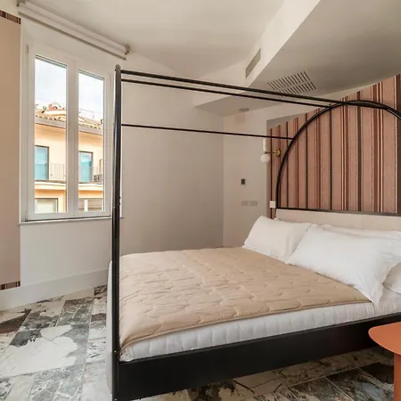 Alma At Colosseum - With Stunning View Apartman